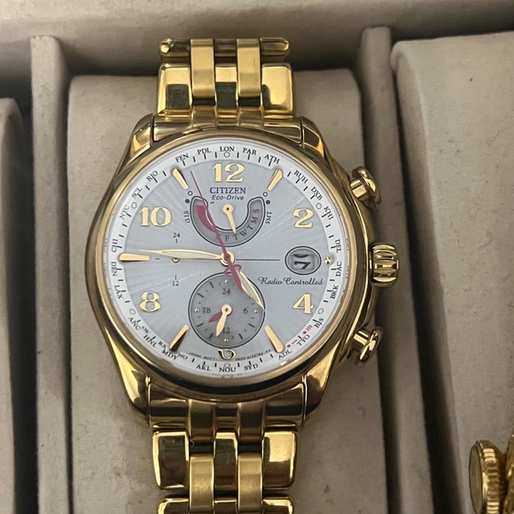 Other - Citizen World Time Radio Control
Echo Drive